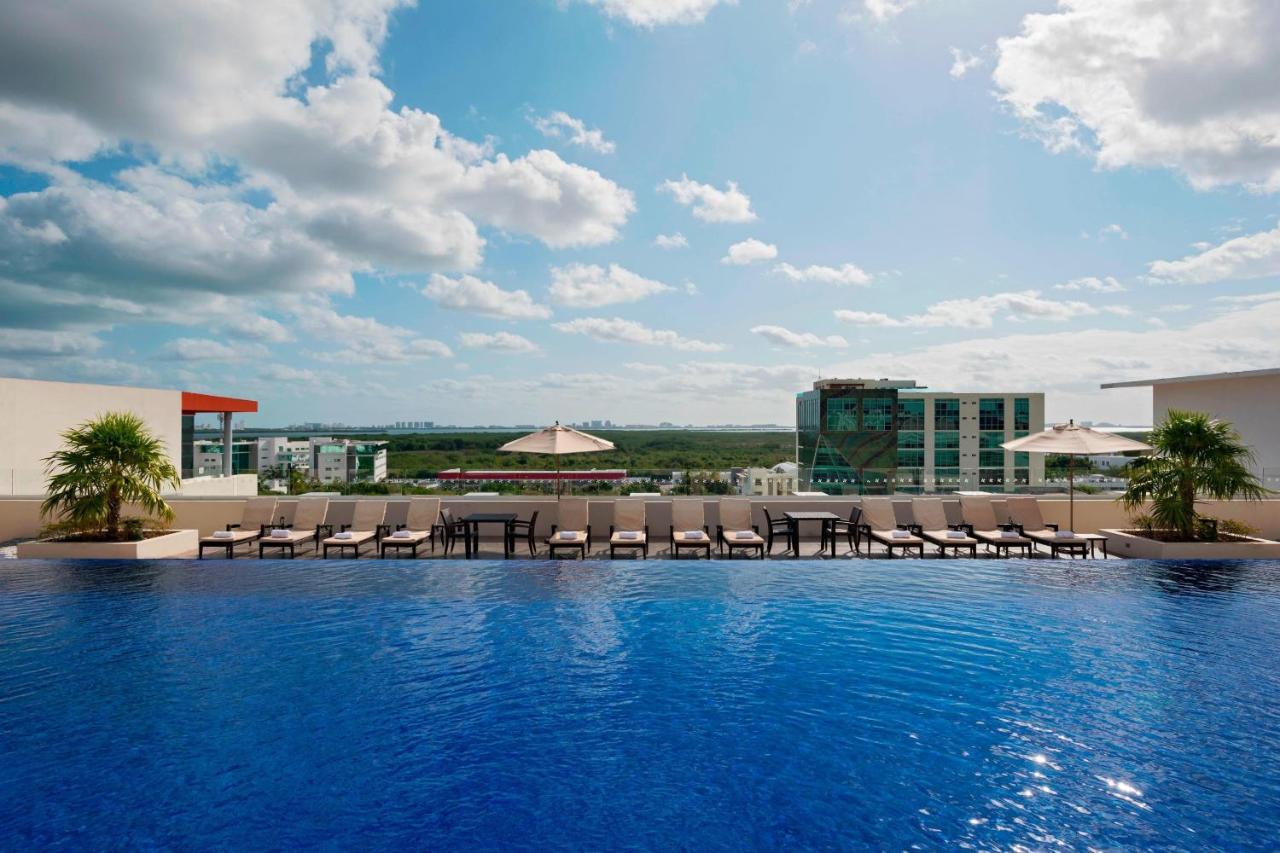 Four Points By Sheraton Cancun Centro Экстерьер фото