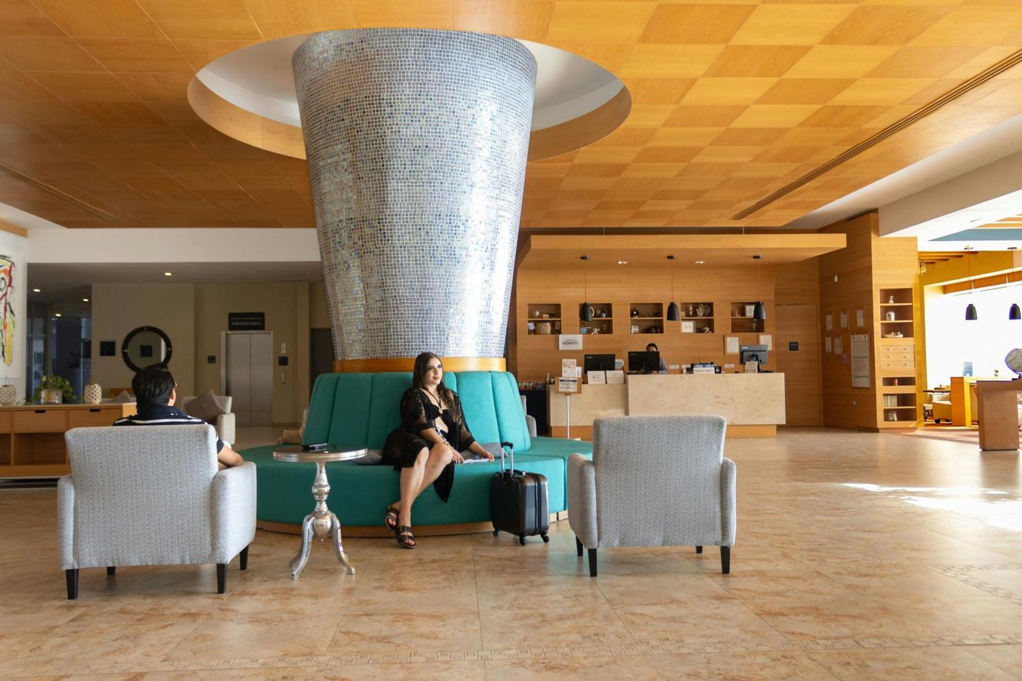 Four Points By Sheraton Cancun Centro Экстерьер фото